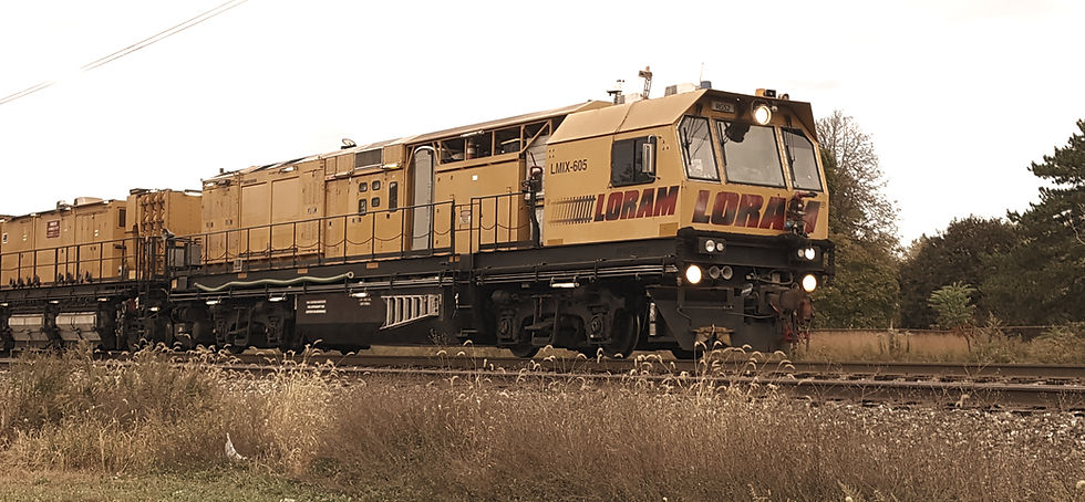 LORAM_LMIX-605_rail_grinder_01_edited.jpg